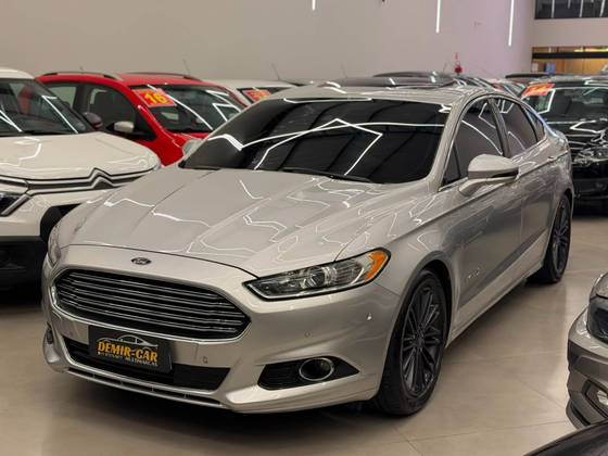 FORD FUSION 2.0 TITANIUM 16V HÍBRIDO 4P AUTOMÁTICO FORD FUSION 2.0 TITANIUM 16V HÍBRIDO 4P AUTOMÁTICO